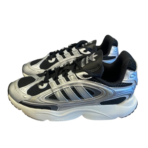 Men’s Adidas Ozmillen sneakers. Core black-Grey five- Grey two. Size 10. main image 4